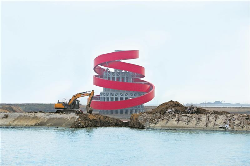 2020年11月16日上午10時，650米修建好的隧道被順利“埋”入湖底。至此，蘇錫常南部高速公路太湖隧道馬山段全部實現(xiàn)陸島通道轉(zhuǎn)換，碧玉螺造型的風亭“浮”出水面，因施工被封閉兩年之久的十里明珠堤于15日恢復通行，隧道進入全新的施工階段。