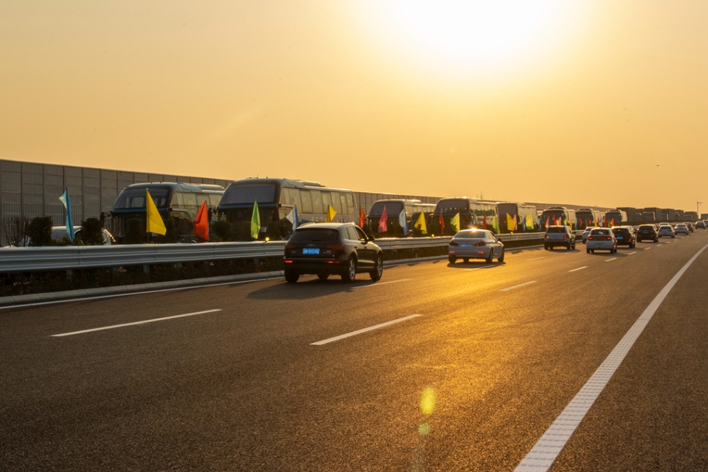 2021年12月30日，車輛在蘇錫常南部高速公路常州至無錫段行駛。